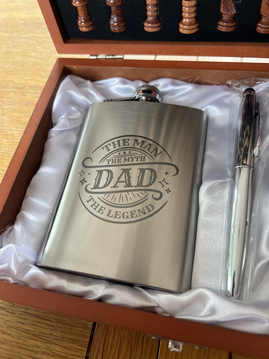 Stainless steel hip flask chess set box