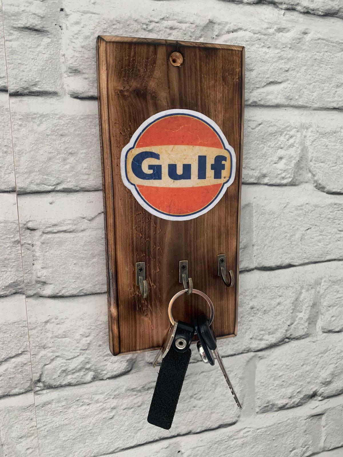 Handmade Reclaimed Wood Wall Mounted Key Hook Hanger Rack - Ideal For Man Caves / Kitchen Automobilia - Castrol / Shell / Gulf / Car